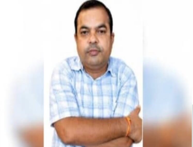 ₹1 लाख की रिश्वत लेते वरिष्ठ लेखा परीक्षक&hellip;