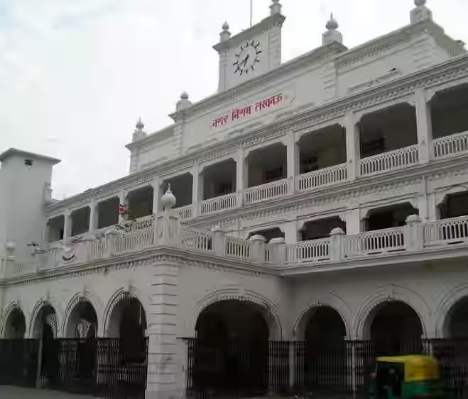 लखनऊ में गृहकर बकाया पर&hellip;