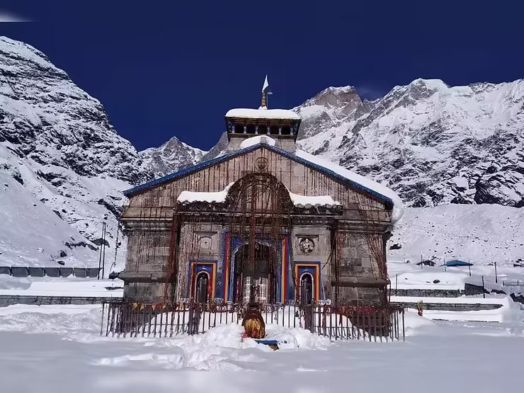 Uttarakhand Weather Update: बदरीनाथ-केदारनाथ में बर्फबारी, राज्य में…
