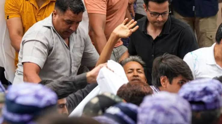 20 दिन के अनशन के बाद सोनम वांगचुक…