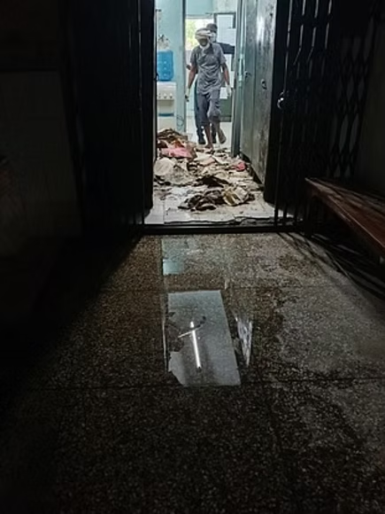 बारिश से एफएसडीए ऑफिस में रिकॉर्ड बर्बाद, ज्यादातर&hellip;