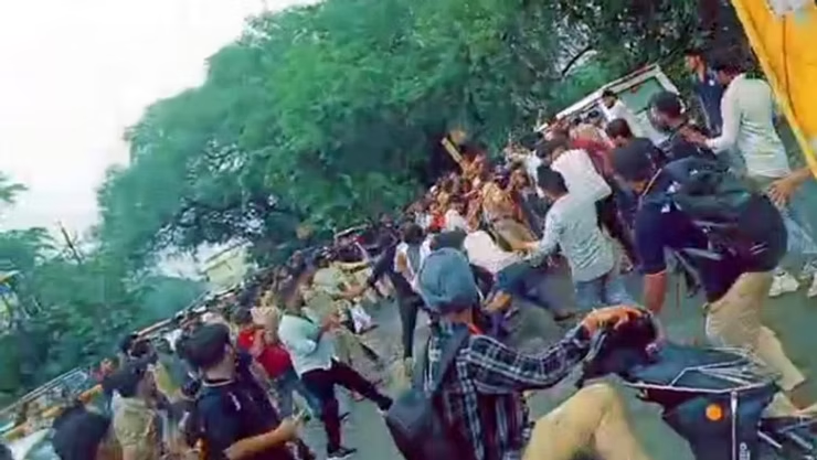 बाराबंकी कांड: पूरे जिले में&hellip;