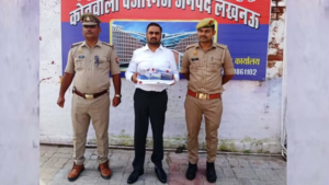 फर्जी आईएएस गिरफ्तार, पांच लग्जरी कारें बरामद