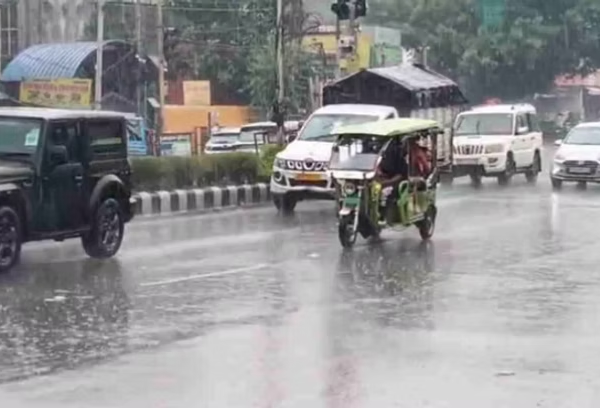 देहरादून-नैनीताल समेत कई जिलों में बारिश का येलो…