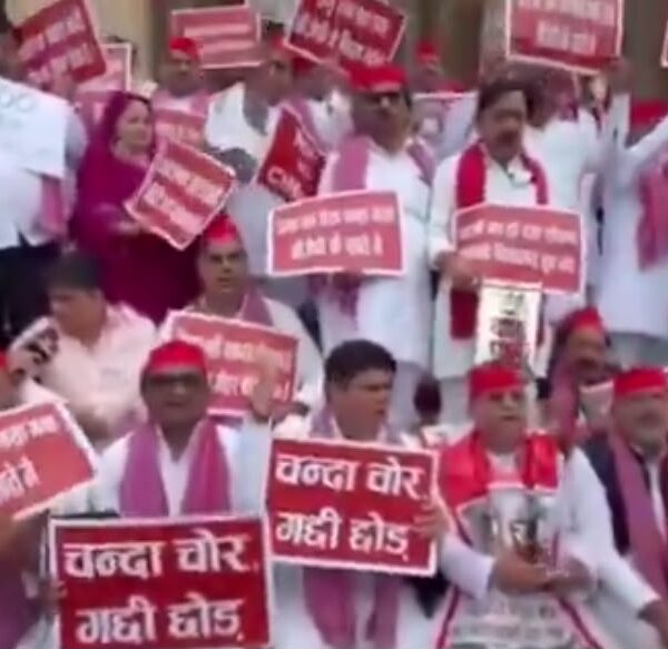 UP विधानसभा मानसून सत्र के पहले दिन हंगामा,…