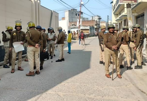 संभल हिंसा के मास्टरमाइंड शारिक साठा पर इंटरपोल&hellip;