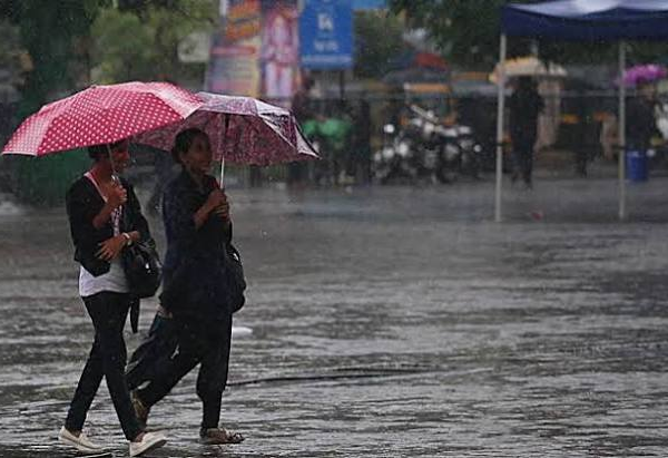 भारी बारिश के अलर्ट पर देहरादून में आज स्कूल बंद, प्रशासन ने जारी किए एहतियाती निर्देश