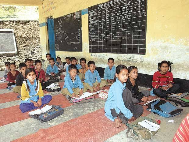 यूपी के सरकारी स्कूलों में अब औचक जांच, सुविधाओं की हकीकत परखेगा प्रशासन