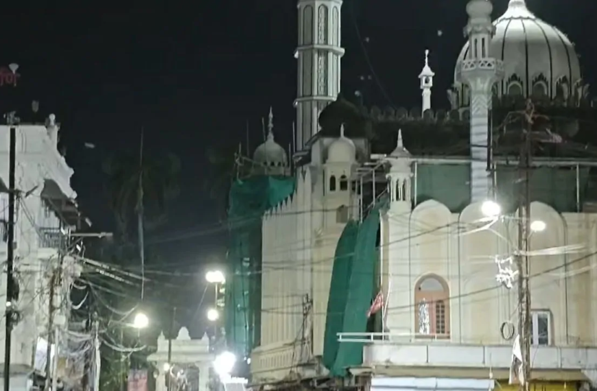 उज्जैन का शाही मस्जिद गिरेगा या नहीं? आज&hellip;