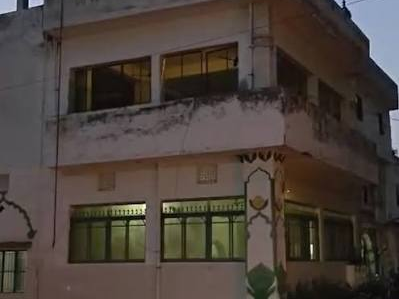 सहारनपुर: कलक्ट्रेट परिसर की मस्जिद ढहाई गई, वैधता…