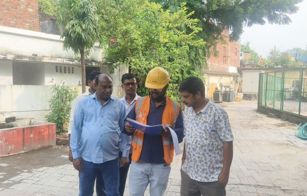 लखनऊ में बिजली बिल वसूली अभियान, रेजीडेन्सी उपकेंद्र से राजस्व टीम रवाना