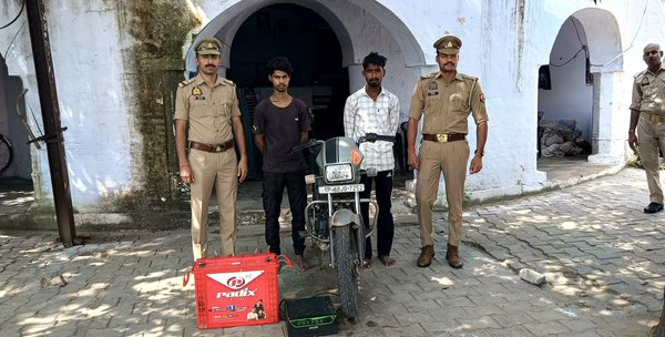आगरा में जनसेवा केंद्र चोरी का खुलासा, दो गिरफ्तार
